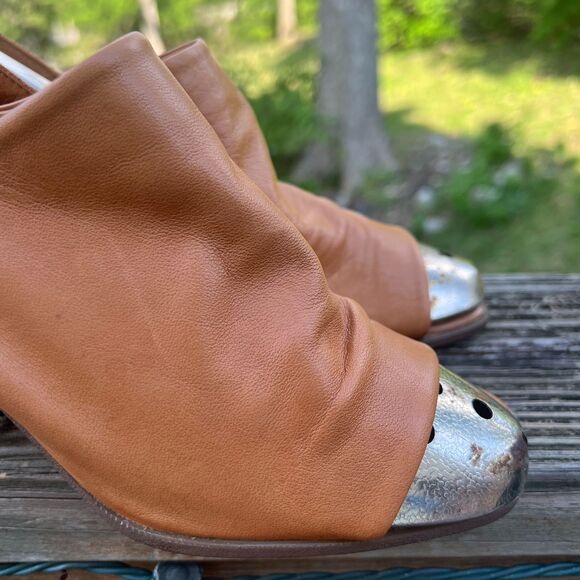 Aldo Brown Genuine Leather Peep Toe Chunky Heel Ankle Strap Size 8.5 Wood Heel - Picture 5 of 12